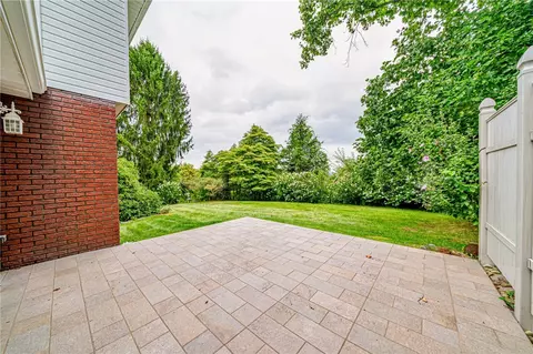 3197 Claudia St, Export, PA 15632 photo 33