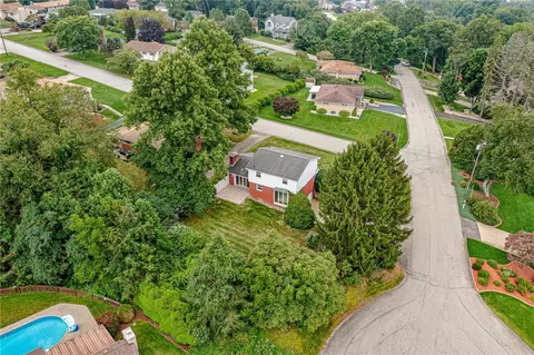 3197 Claudia St, Export, PA 15632 photo 4
