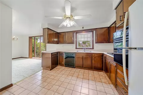3197 Claudia St, Export, PA 15632 photo 17
