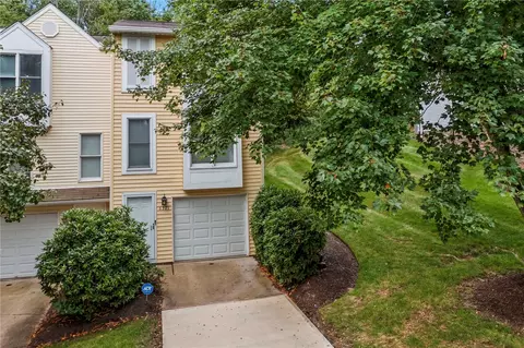 6371 Springhouse Pl, Bridgeville, PA 15017