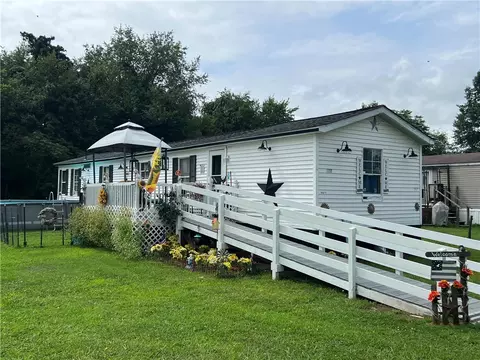 367 Maple Ave Ext, Blairsville, PA 15717