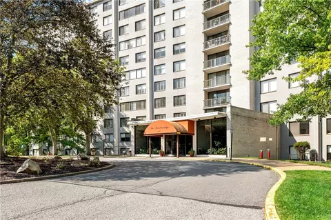 1160 Bower Hill Rd #305A, Pittsburgh, PA 15243