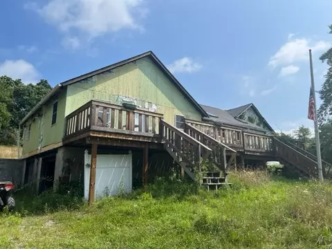 6031 Station Hill Rd, Gibsonia, PA 15044