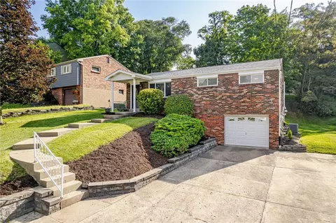 723 Vanderbilt Dr, Monroeville, PA 15146