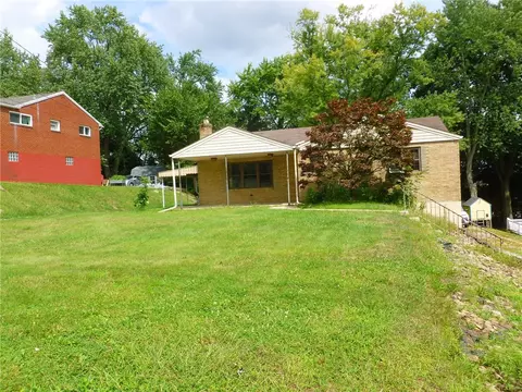 28 Kenridge Dr, Mckees Rocks, PA 15136