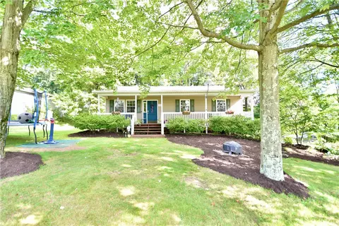 123 Tiger Rd, Evans City, PA 16033