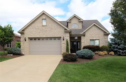 210 Fuji Dr, Canonsburg, PA 15317