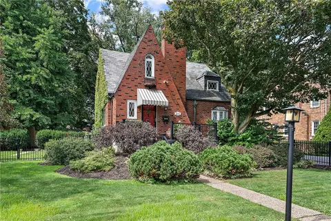 203 Orchard Ln, Sewickley, PA 15143