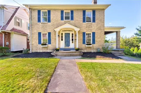 324 Newburn Dr, Pittsburgh, PA 15216