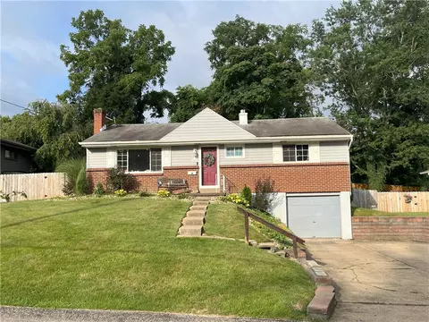 2800 Hastings Dr, Lower Burrell, PA 15068