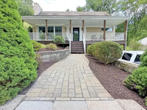 303 Byron Rd, Pittsburgh, PA 15237