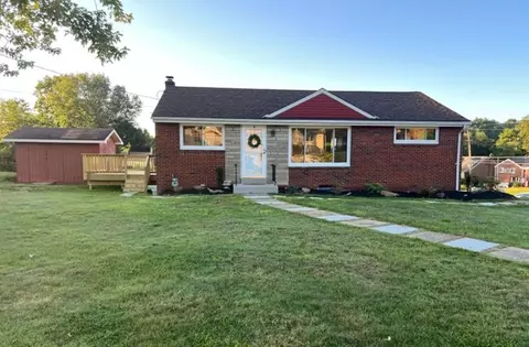 5669 Diann Dr, Pittsburgh, PA 15236
