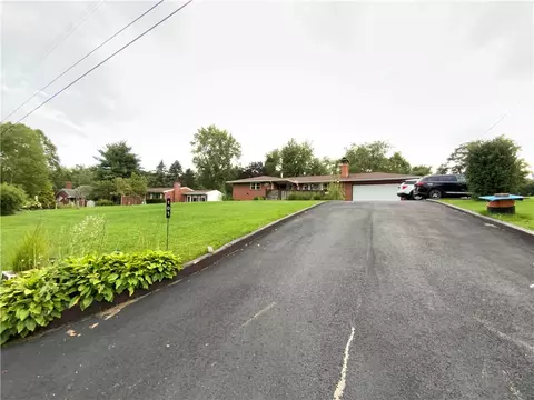 101 Pardue Dr, Monaca, PA 15061 photo 2