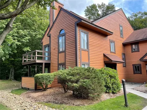 3001 Swiss Mountain Dr, Champion, PA 15622