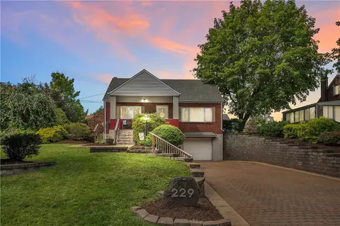 229 E Patty Ln, Monroeville, PA 15146
