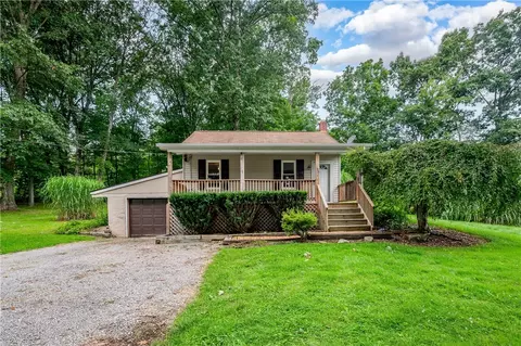 920 Rockdale Rd, Butler, PA 16002