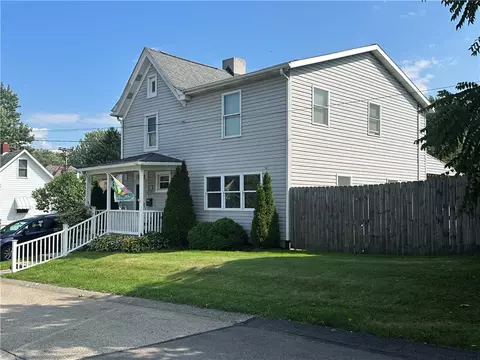 40 Martha St, Uniontown, PA 15401