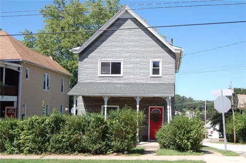 237 N 2nd St, Jeannette, PA 15644