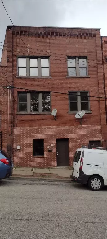 224 Grant Ave, Duquesne, PA 15110