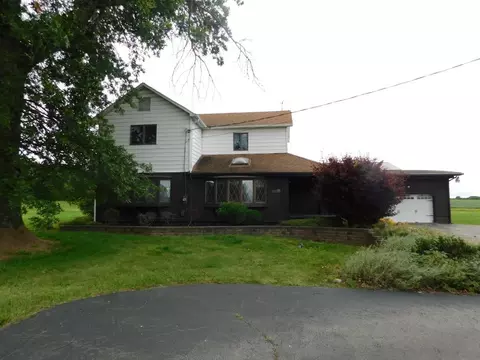 3855 Saranac Dr, Sharpsville, PA 16150