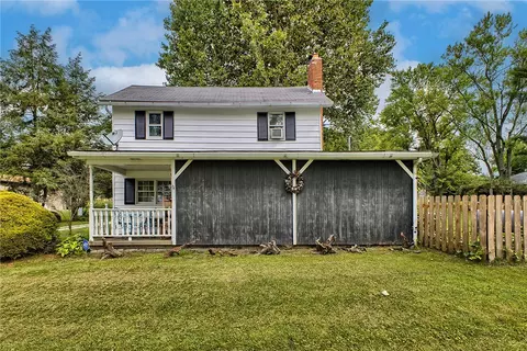 3456 Country Club Rd, Scottdale, PA 15683