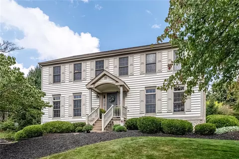 1008 S Lake Dr, Gibsonia, PA 15044