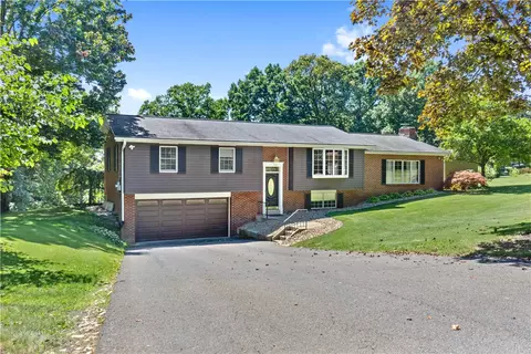 430 Zehner School Rd, Zelienople, PA 16063