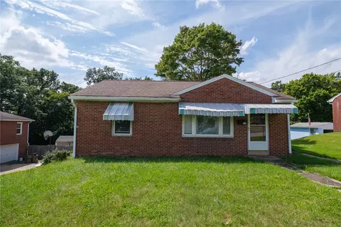 78 Valleyview Dr, Ambridge, PA 15003
