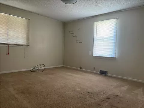 261 2nd St, Allison, PA 15413 photo 10