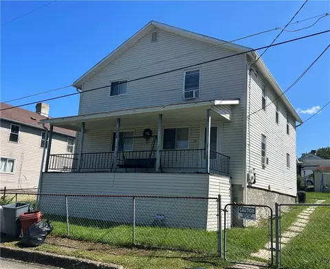 261 2nd St, Allison, PA 15413 photo 2