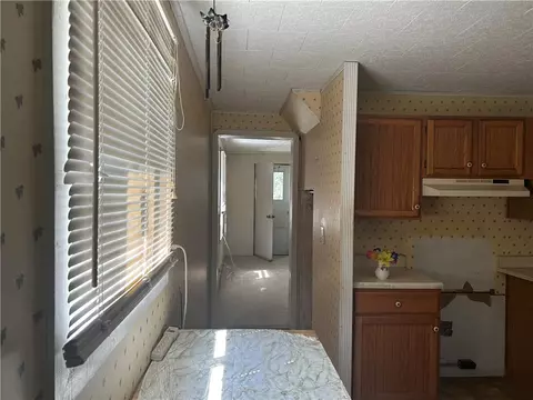 261 2nd St, Allison, PA 15413 photo 7
