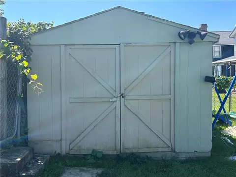 261 2nd St, Allison, PA 15413 photo 23