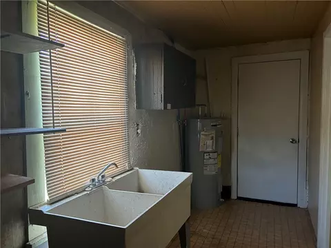 261 2nd St, Allison, PA 15413 photo 24