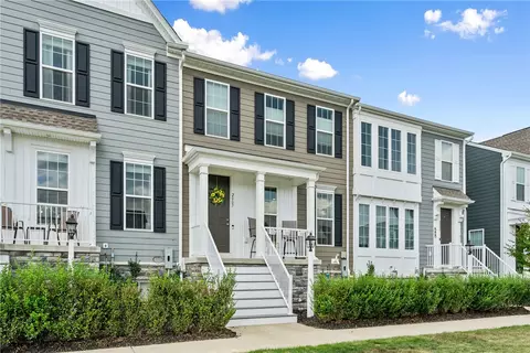 2007 Ashton Row, Bridgeville, PA 15017