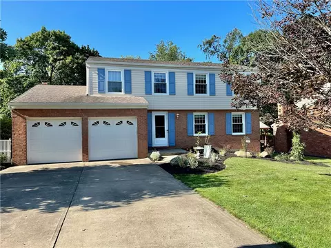 1052 Cork Dr, Bethel Park, PA 15102