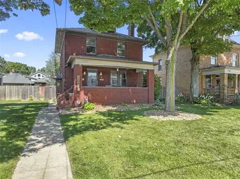 1104 2nd St, Beaver, PA 15009 photo 2