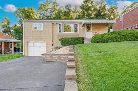 34 Mary Ann Dr, Pittsburgh, PA 15227