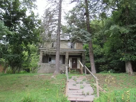 8525 Pershing St, Pittsburgh, PA 15235