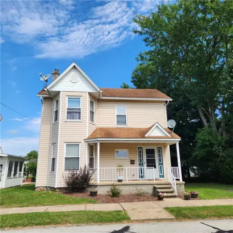 25 E Campbell St, Blairsville, PA 15717