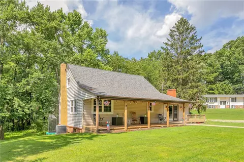 2583 Stone Chip Dr, Allison Park, PA 15101 photo 3