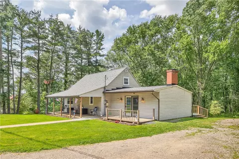 2583 Stone Chip Dr, Allison Park, PA 15101 photo 2