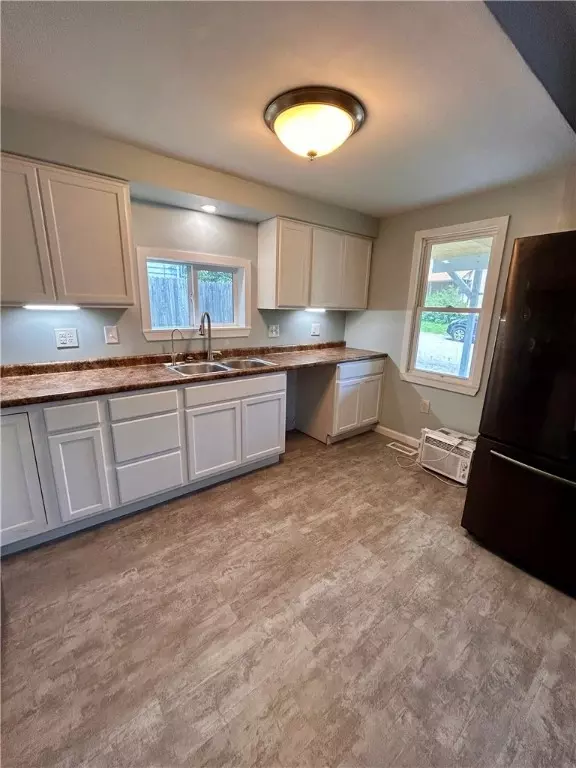  611 Wabash St, Industry, PA 15052 photo 6