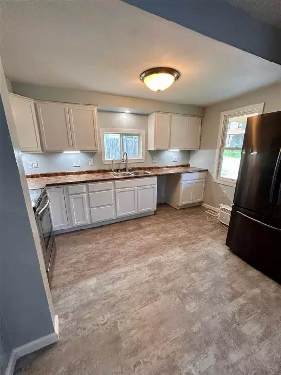 611 Wabash St, Industry, PA 15052 photo 5