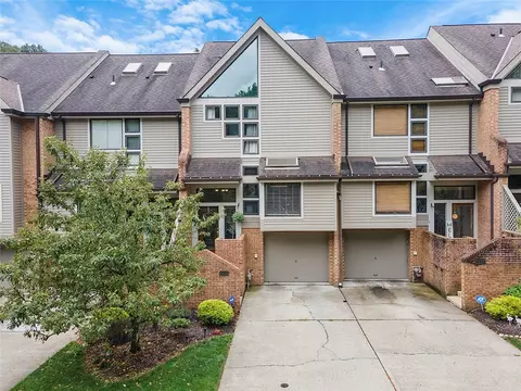 1408 Towne Square Dr, Allison Park, PA 15101