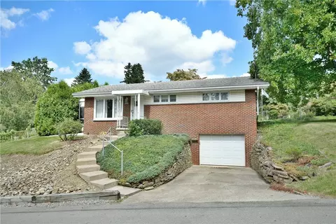 100 Dolores Dr, Pittsburgh, PA 15223