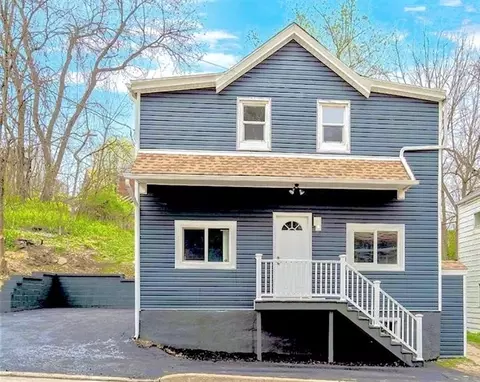 6630 Library Rd, South Park, PA 15129