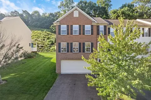 209 Southern Valley Ct, Mars, PA 16046