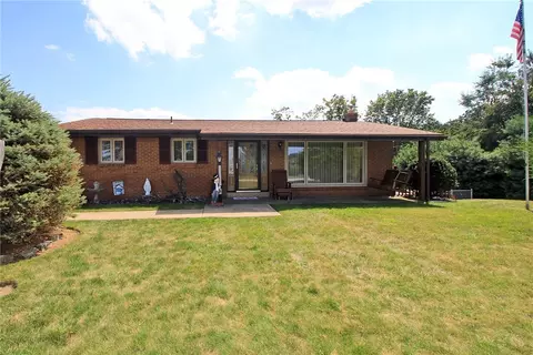 139 Sanials Ln, West Mifflin, PA 15122