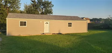 1 Lower Idlewild Dr, New Castle, PA 16101