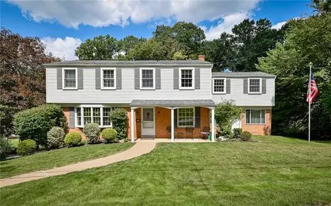 121 Oakglen Rd, Pittsburgh, PA 15237